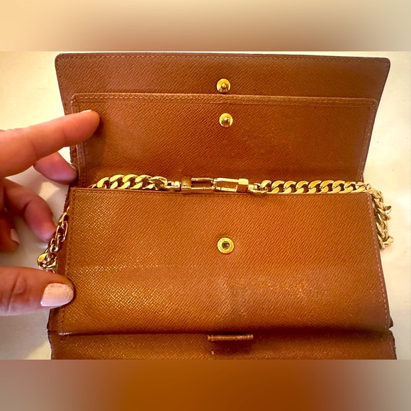 Louis Vuitton Long Wallet on Chain - Picture 3 of 6